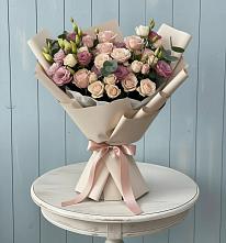 Букет цветов из:  Розы и Лизиантусы в Ширяево