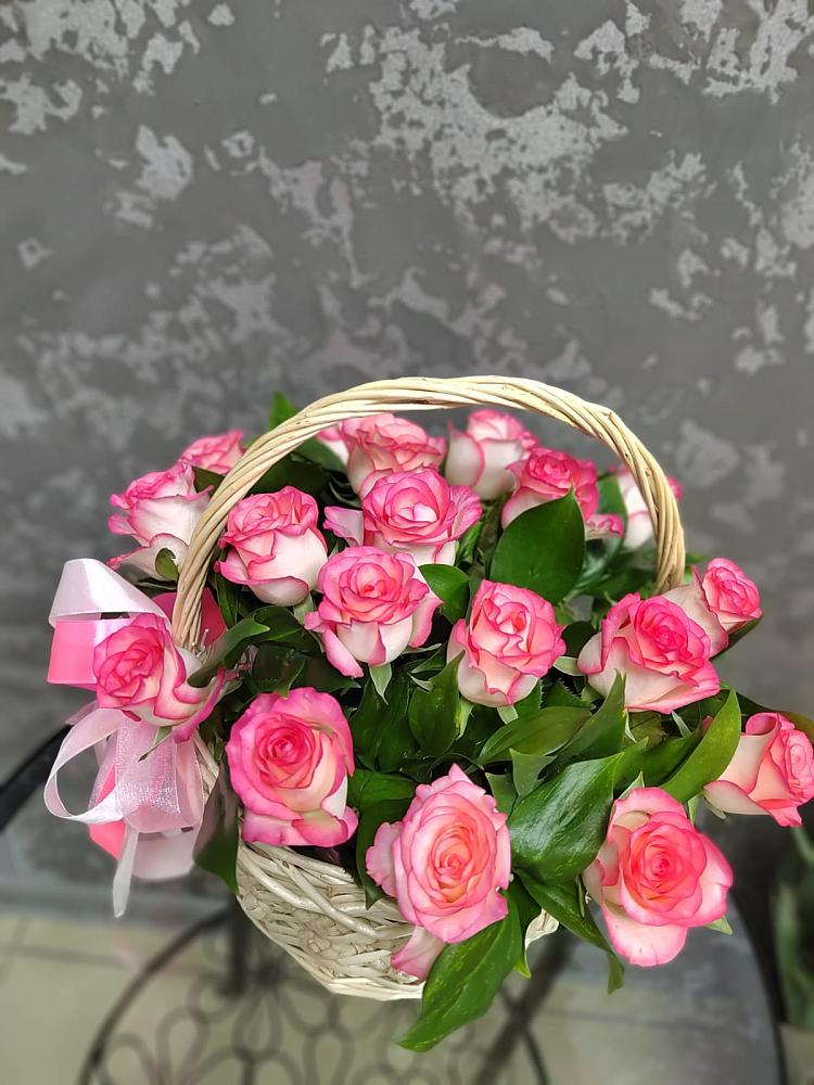 Цветочная композиция из Розы в корзине в Ширяево