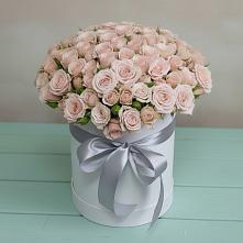 Цветочная композиция из Розы в шляпной коробке в Ширяево