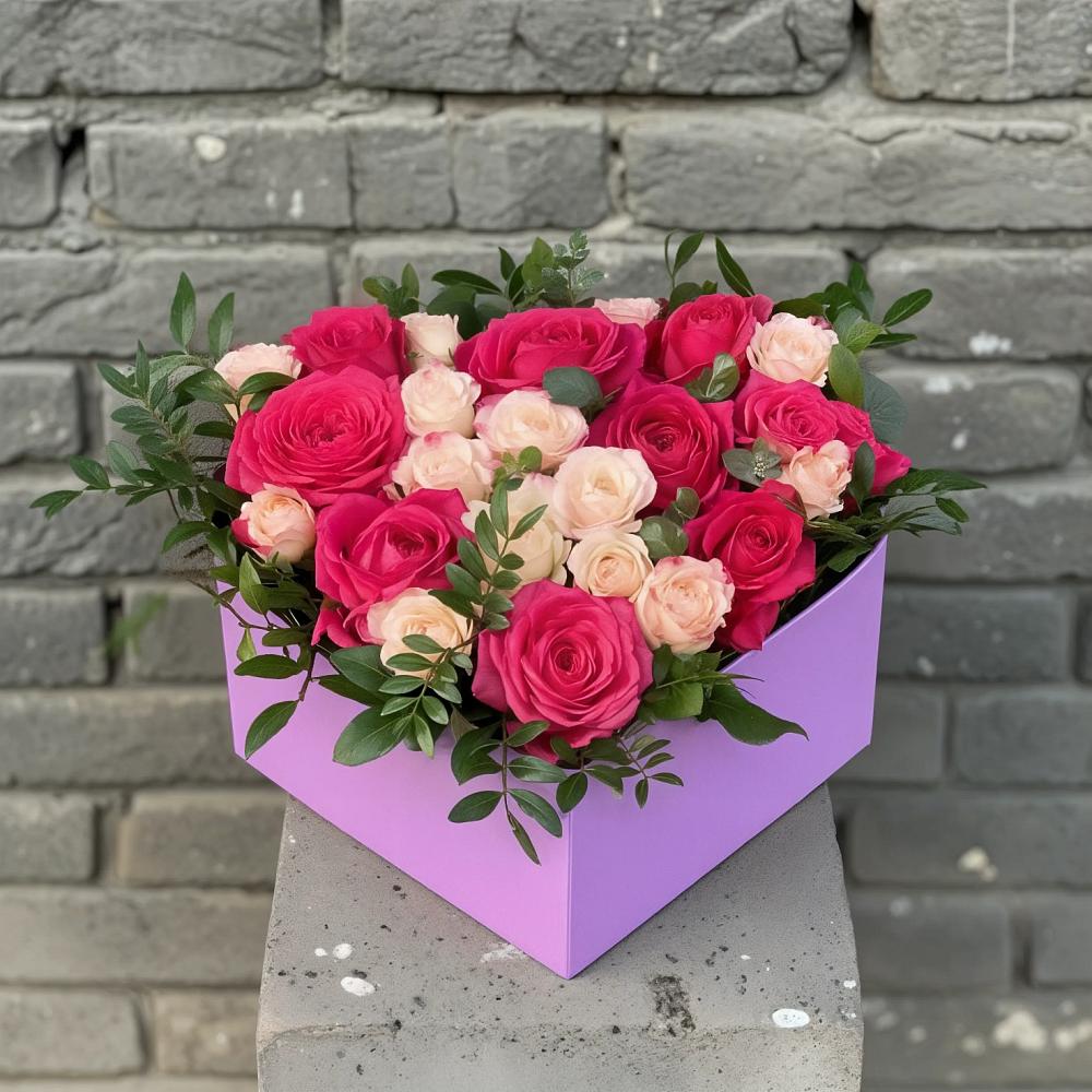 Цветочная композиция из Розы в коробке в Ширяево
