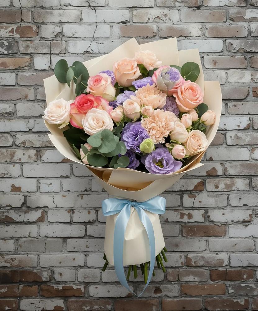 Букет цветов из: Розы, Лизиантусы и Гвоздики в Ширяево