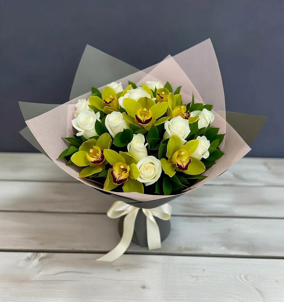 Букет цветов из: Орхидеи и Розы в Ширяево