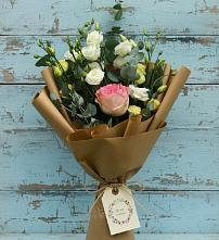 Букет цветов из:  Розы и Лизиантусы в Ширяево