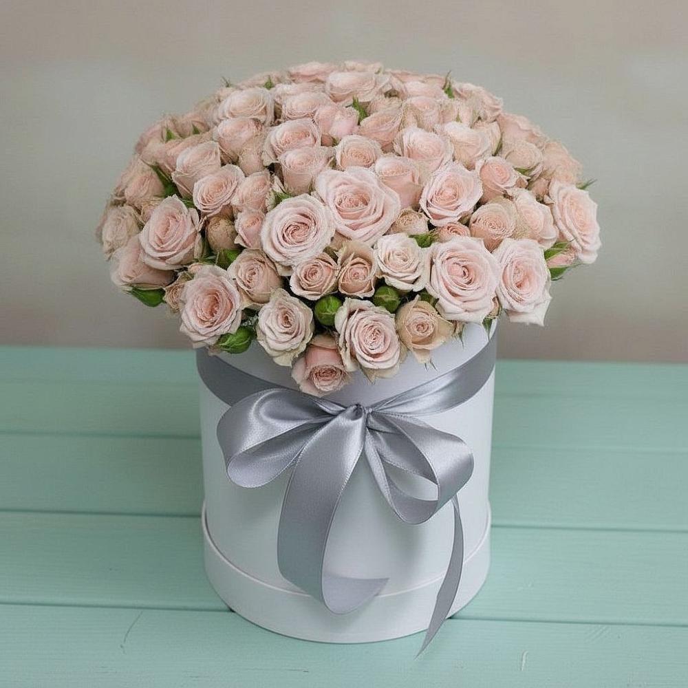 Цветочная композиция из Розы в шляпной коробке в Ширяево